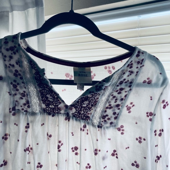 White Boho Top - Picture 2 of 4